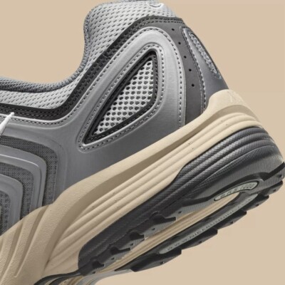 Nike Air Peg 2K5 Pegasus 2005 Pumice Light Smoke Grey HQ1173  display picture 1