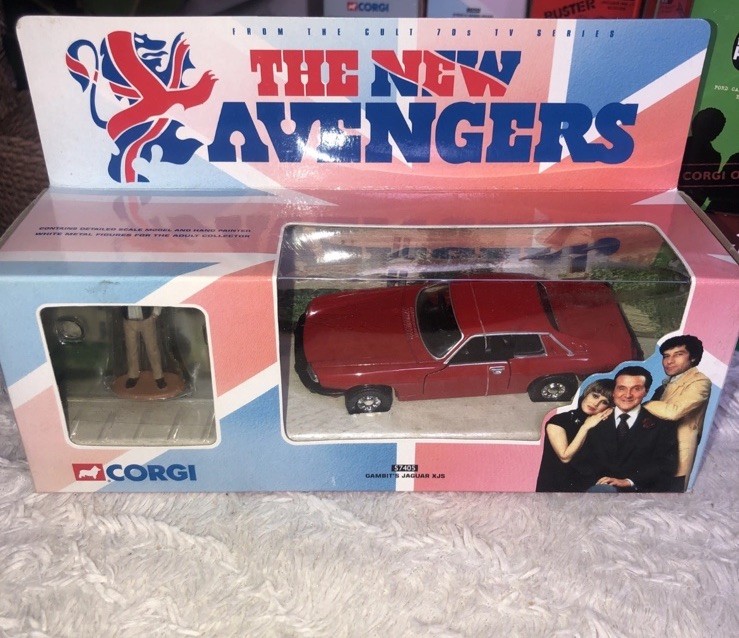 Vintage 2000 Corgi New Avengers Gambit's Jaguar XJS + Figure Diecast Model NEW