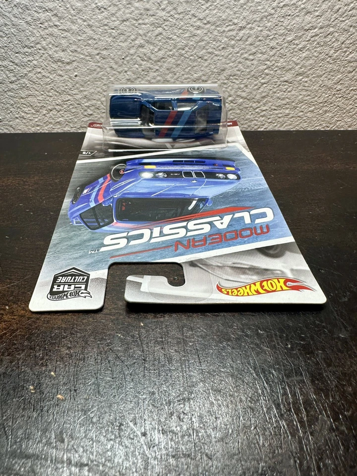 BMW M3 2017 Premium Car Culture Modern Classics '92 azul Foto 3 de 4