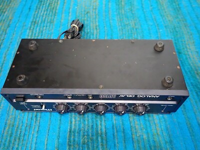 AD100 maxon　ANALOG DELAY Vintage USED Maxon AD 100 Echo Analog Delay Effect Unit