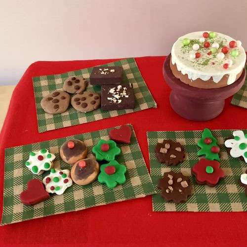 Xmas 1:6 Homemade Cake ~ Cake stand ~ Cookies~ Brownies Nice With Barbie, Byers - Picture 6 of 12