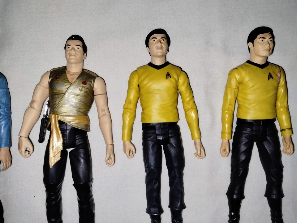 Lote de figuras de acción sueltas Star Trek Art Asylum + muñeca Spock Foto 3 de 4