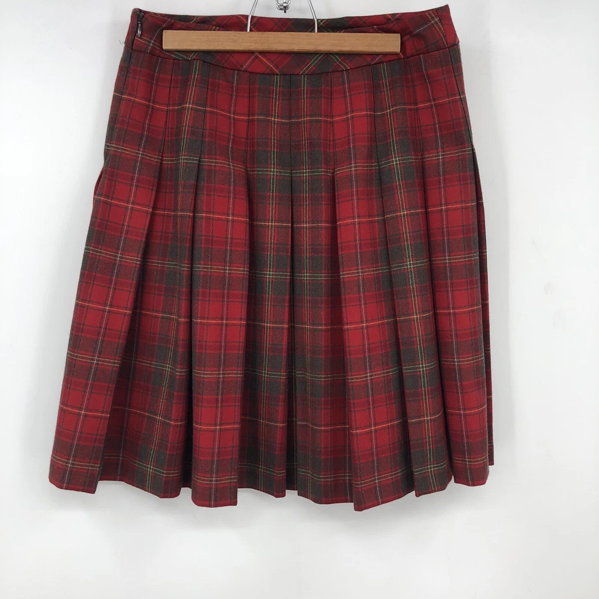 Vintage Pendleton 100% Virgin Wool Red Gray Plaid Pleated Skirt Size 8 Petite