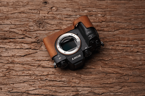 Custodia mezza fotocamera in vera pelle per Sony A7R III Mark III M3 Sony A9 - Foto 18 di 32