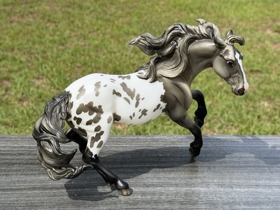 Breyer Horse Model 2023 Shelby App collectors Gambler s Choice Special Run
