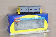 ATHEARN 74682 HO GAUGE CSX BAY WINDOW CABOOSE WAGON 903968 on