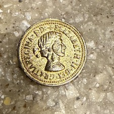 Queen Elizabeth II Collectible Coin Latin: “ELIZABETH II DEI GRATIA REGINA