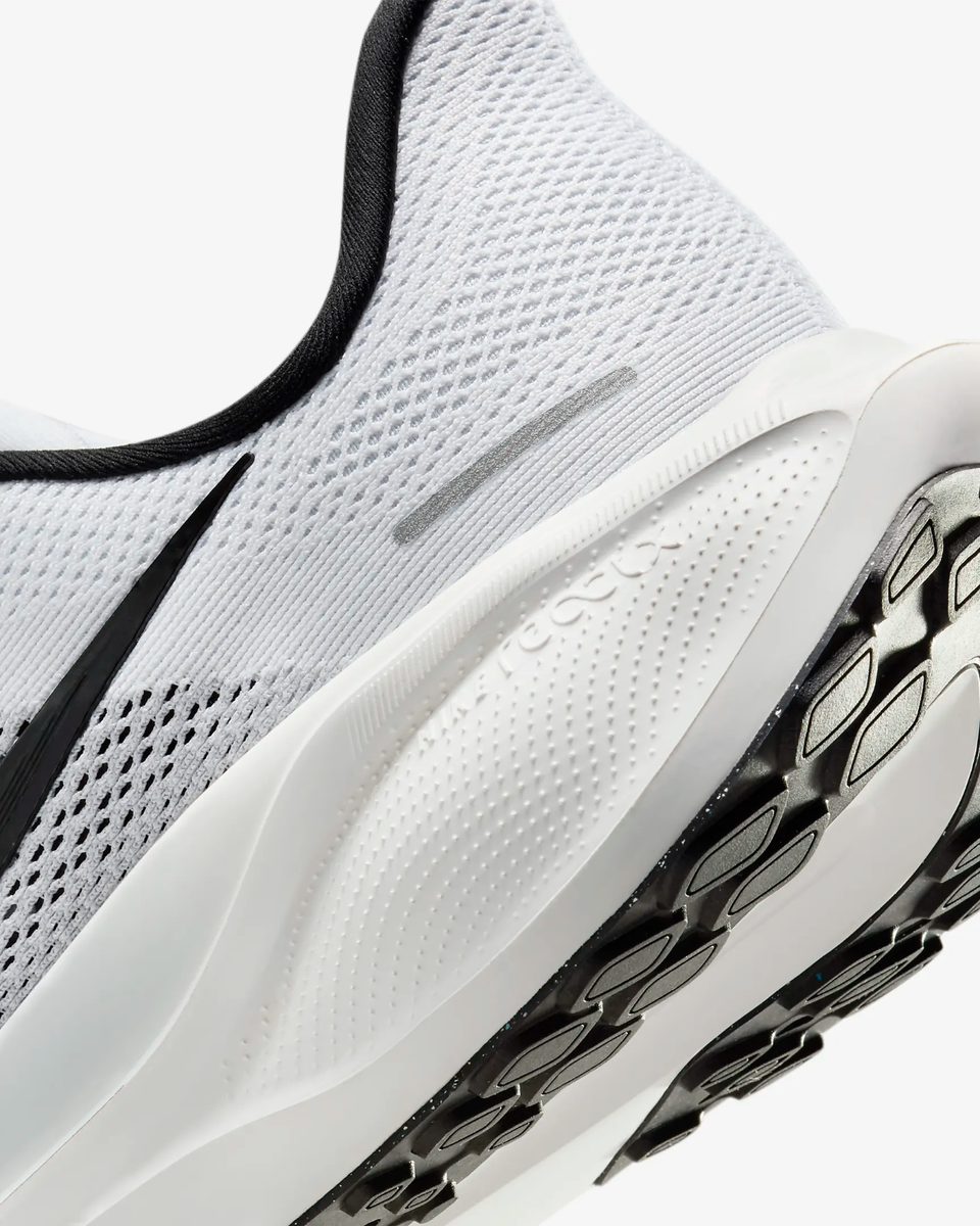 NEW Nike Pegasus 41 'White/Black' | Men Sizes 6 - 15 NEW Nike Pegasus 41 'White/Black' | Men Sizes 6 - 15