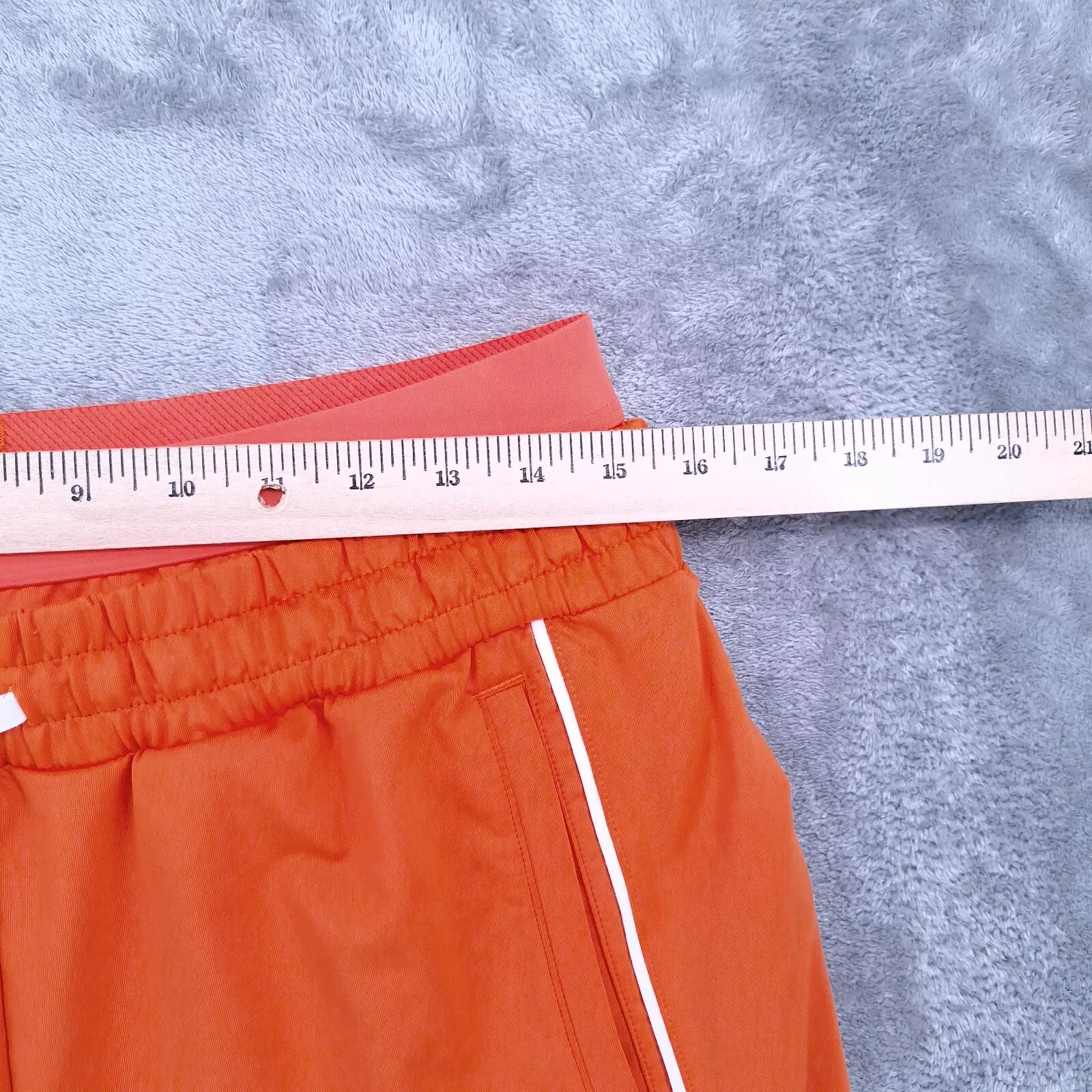 gymshark active training running drawstring shorts