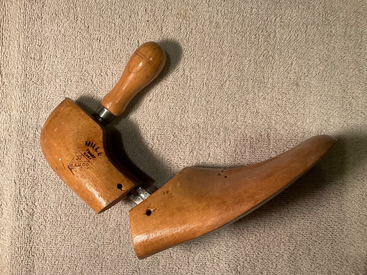 Vintage Wooden Shoe Stretcher Tree Form Miller Trade Mark OAMCO | eBay display picture 1