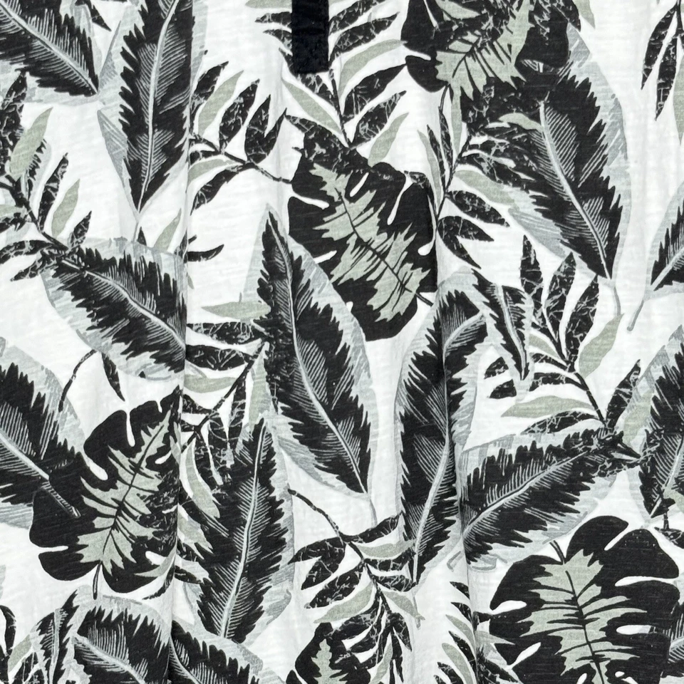 Camisa Woman Within Top 18 20 1X Negra Floral Manga Corta Cuello Redondo Henley Foto 2 de 4