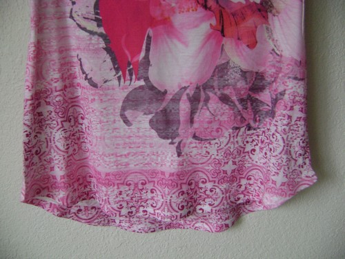 NEW STYLE & CO WOMEN'S T-SHIRT PP PETITES PINK FLORAL TEE RHINESTONES BLOUSE TOP - Picture 5 of 8