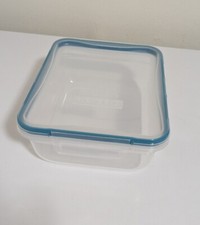 Snapware Plastic Food Container 8.5 Cup Rectangle