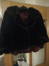 Tissavel Of France Superb Vintage Faux Fur Cape Size 14/16
