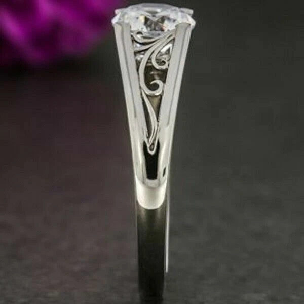 Anillo de compromiso solitario de oro blanco de 14 quilates con diamantes red... - Imagen 3 de 3