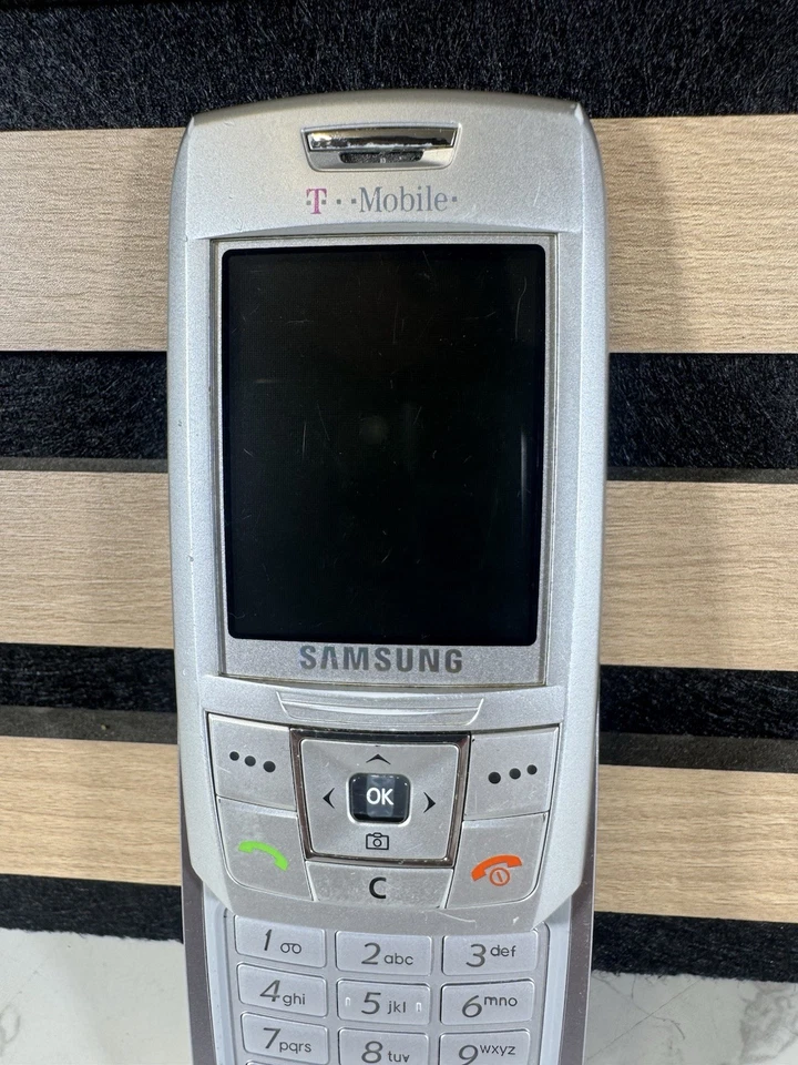 Vintage Samsung SGH-E250 Slider Mobile Phone Untested, photo 4 of 5
