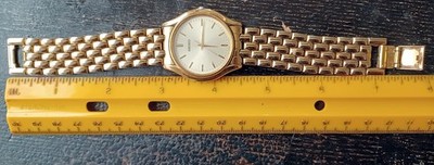 Seiko V701-7A29 R1 Watch with Gold tone band & New battery