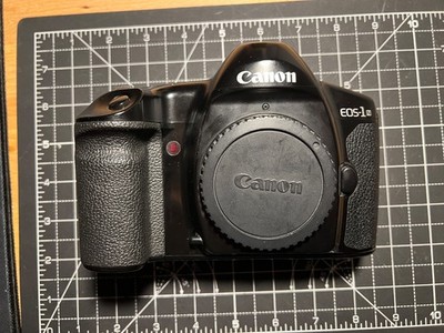 Canon EOS-1N 35mm SLR Film Camera Body Only For Parts As/Is