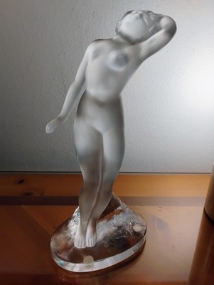 Lalique France Danseuse Dans Nude Dancer Crystal Figure 9.25''