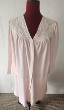 Vanity Fair Soft Pink Nightgown Size Medium Sleep Dress Floral Trim Pajamas