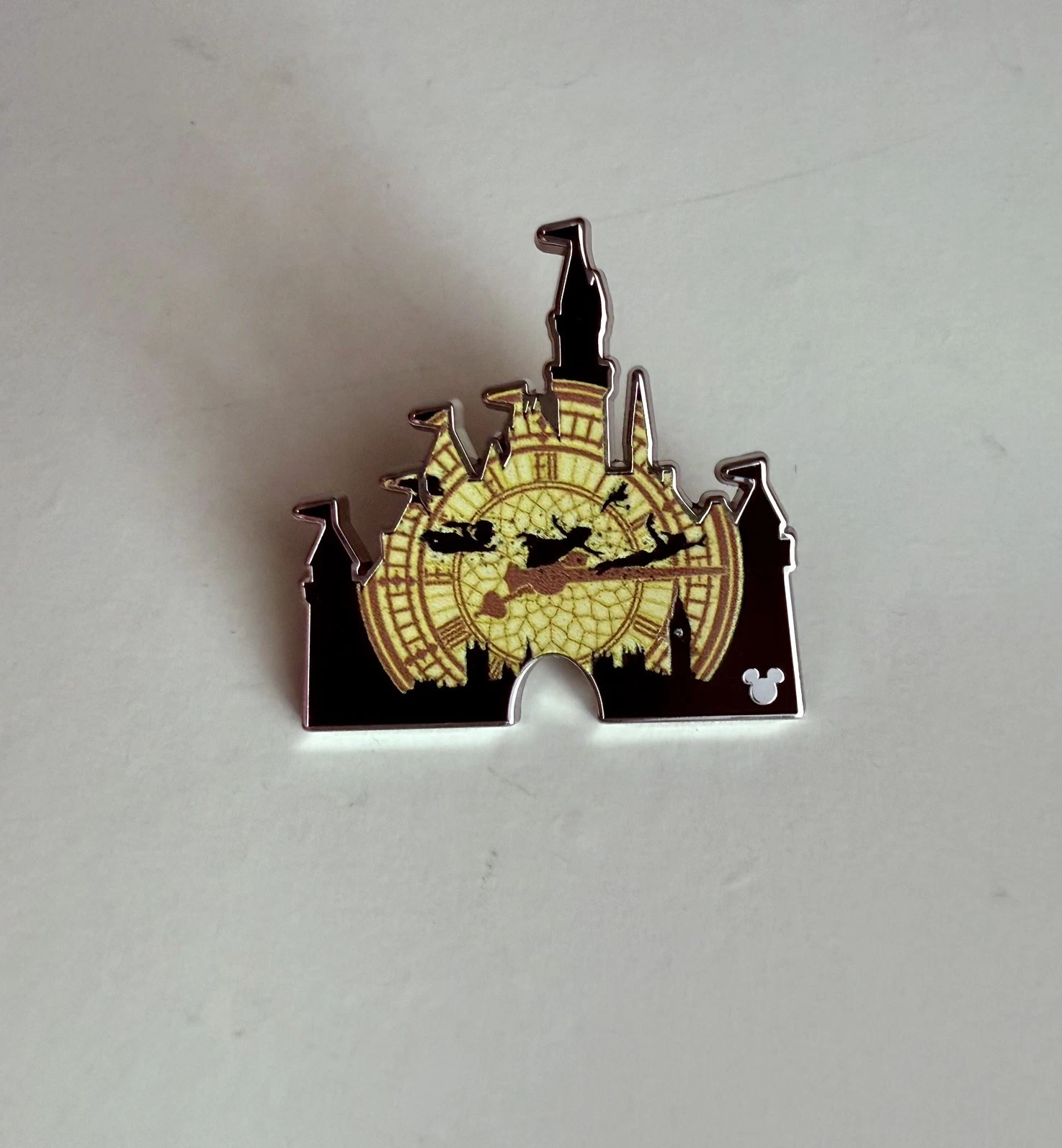 2026 DISNEYLAND HIDDEN DISNEY MICKEY MYSTERY PIN CASTLE PETER PAN