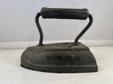 Antique Cast Iron Sad Iron ACW AC Williams 8 LB Cast Iron 1870’s Felt Bottom
