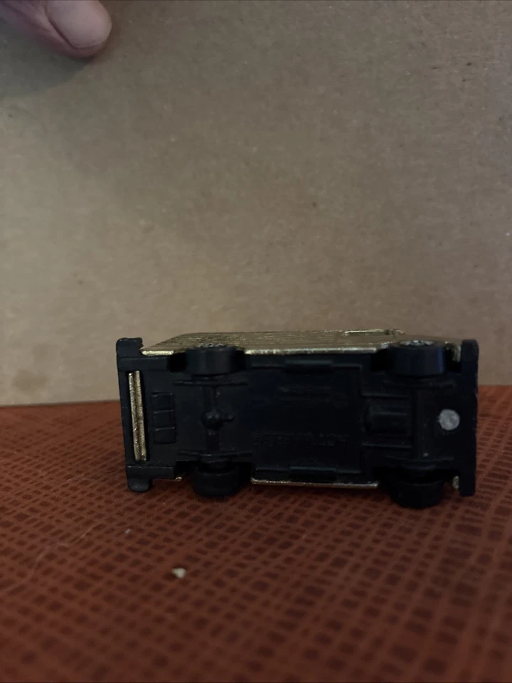 Furgoneta de reparto Hot Wheels Gold Combat Medic💥20 aniversario 1988 edición SP Foto 3 de 4