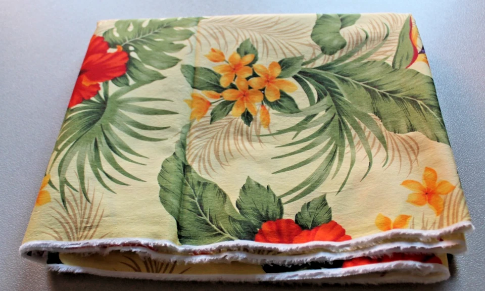 Tela Algodón 4 Yardas Amarillo Claro, Palmeras, Flores Rojas y Naranja, Tropical Nuevo Foto 2 de 4