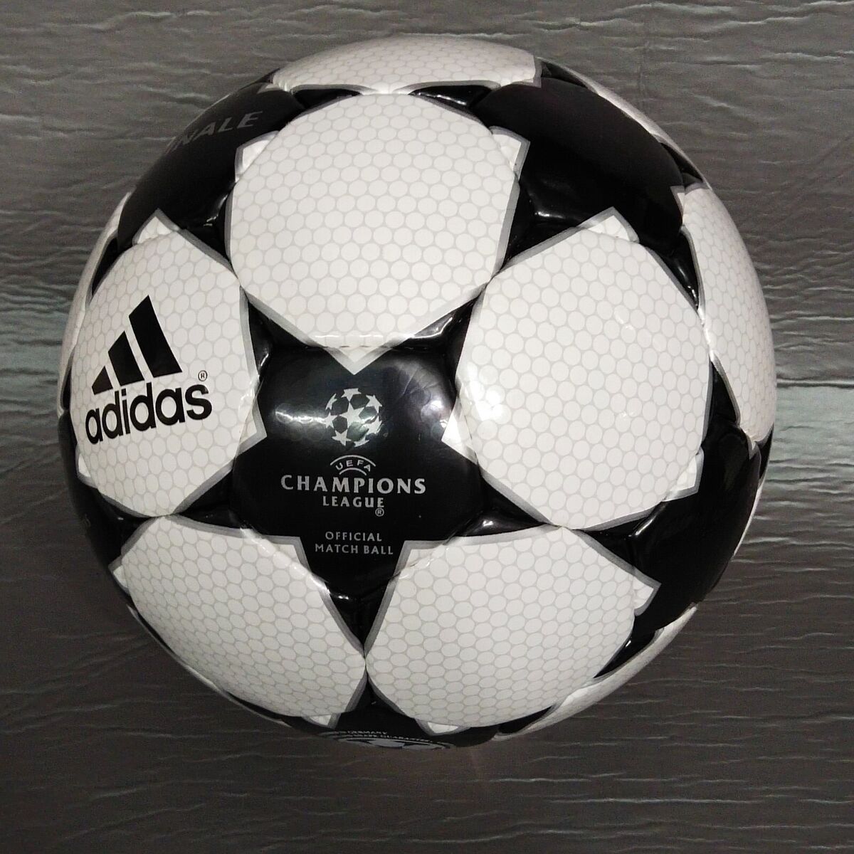 Adidas Finale 2 | Official Match Ball, UEFA Champions League Adidas Finale 2 | Official Match Ball, UEFA Champions League