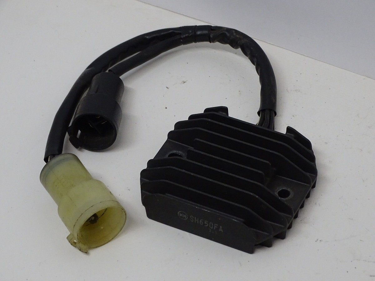 2001 Kawasaki Ninja ZX6R Voltage Regulator Rectifier SH650FA