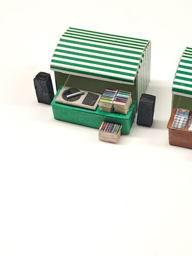 N gauge market stalls x2 Vinyl Records + Mens discount designer shirts Job lot - Picture 2 of 17