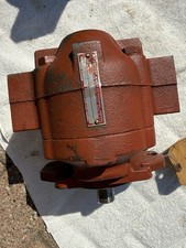 Hydreco 1916A3B1L cast-iron 1900 series hydraulic gear pump. NOS. MADE IN USA