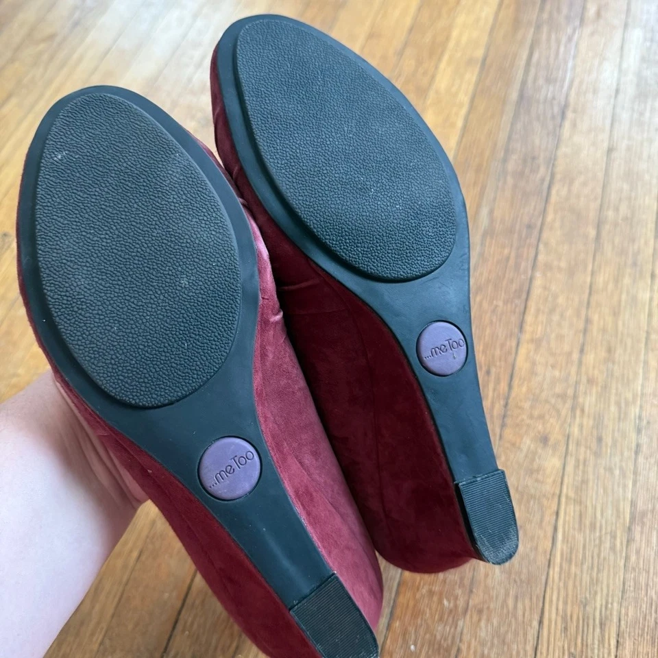 Me Too Red麂皮绒楔形鞋跟 — 第 4/4 张图片