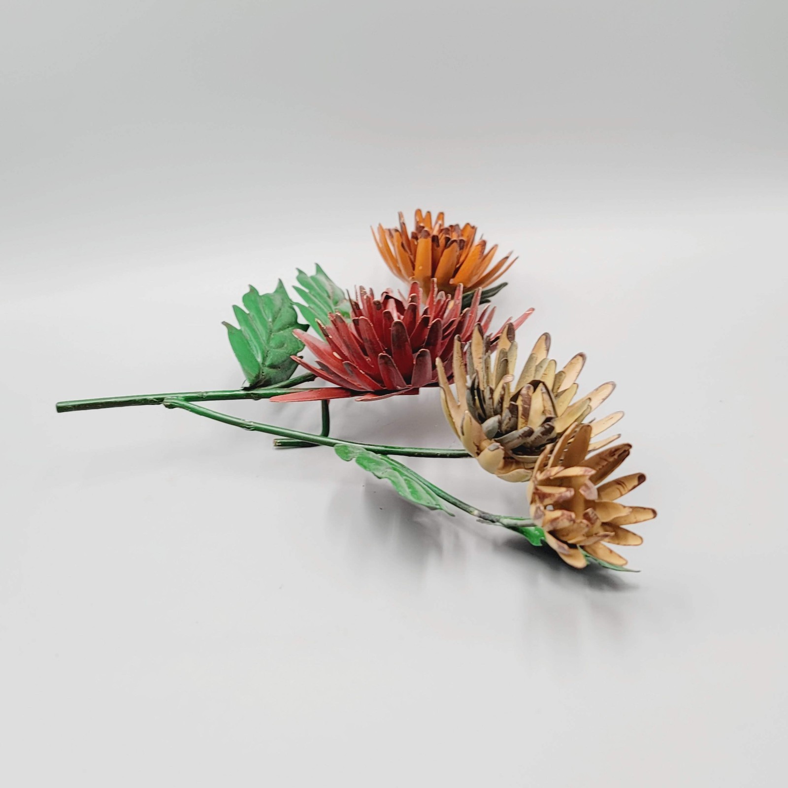 Vintage Metal 3D Floral Flower Wall Art Sculpture Decor Chrysanthemum