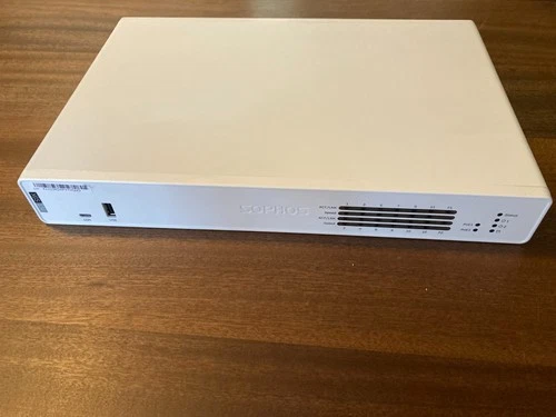 Sophos XGS 136  Security Appliance PoE Firewall