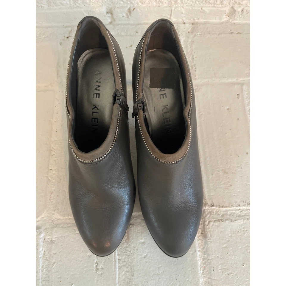 Zapato Anne Klein Y2K Mujer Dalayne Cuero Gris Botines Talla 10 Foto 2 de 4