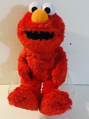 2018 Hasbro Sesame Street Love to Hug Elmo Bilingual Talking Plush 14'' Works