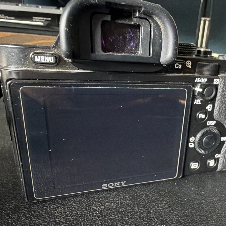 Sony Alpha 7, photo 3 of 5