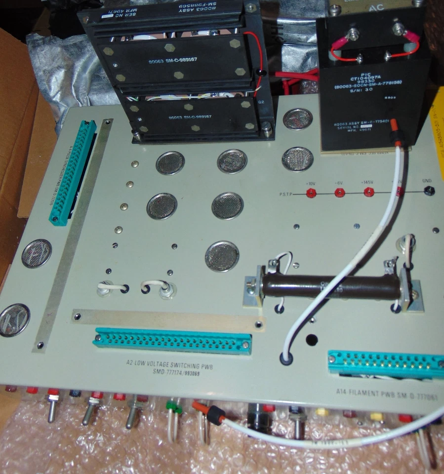 NUEVO EN CAJA RCA A1545805-501 SN-004 ACCESORIO DE PRUEBA PARA MÓDULOS DE FUENTE DE ALIMENTACIÓN *COMO NUEVO ESTADO Foto 2 de 4