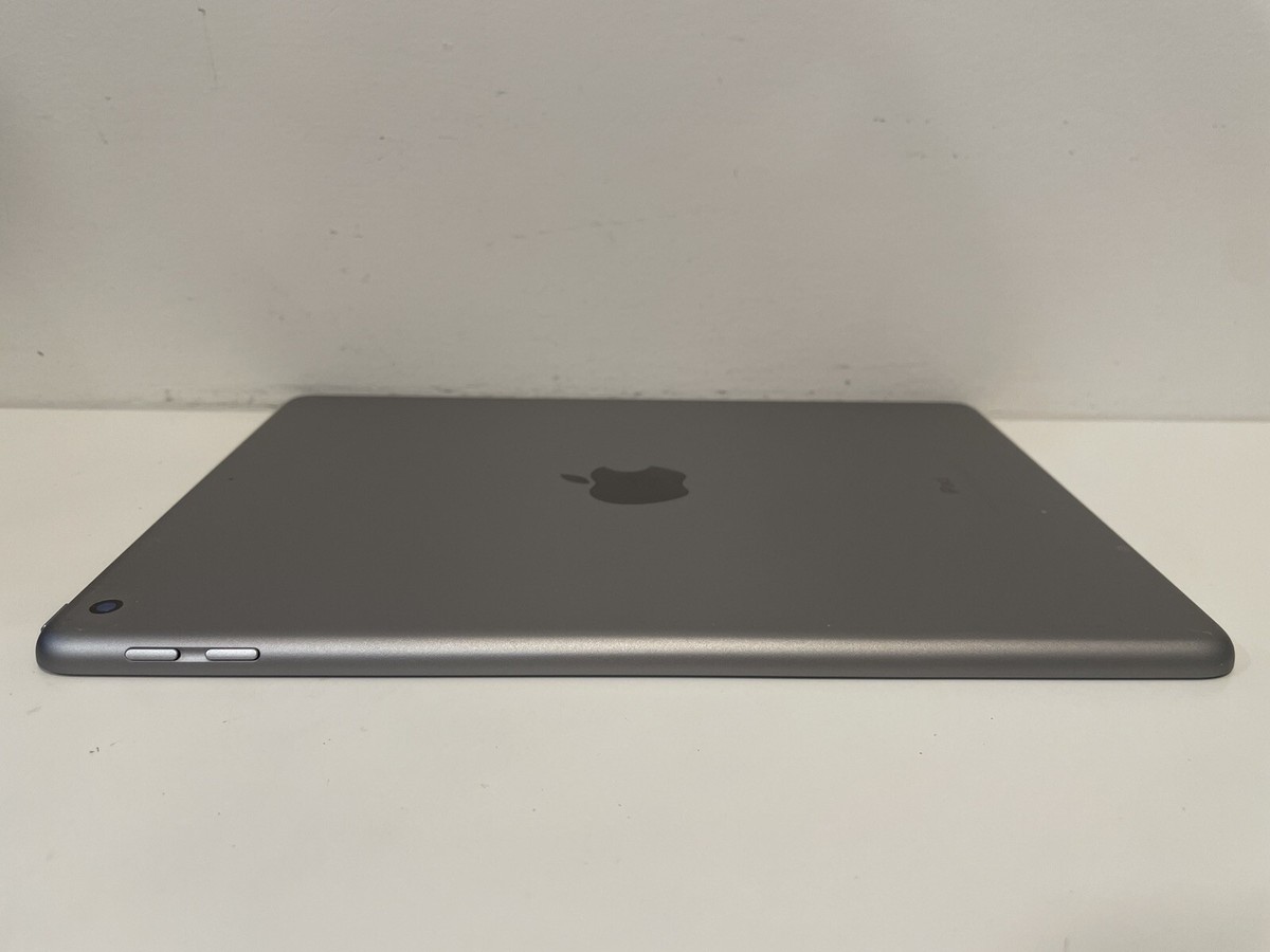 iPad - 【B】iPad 5/32GB/355804085641013 iPad 5th Generation 32GB WiFi Silver- Re-Certified