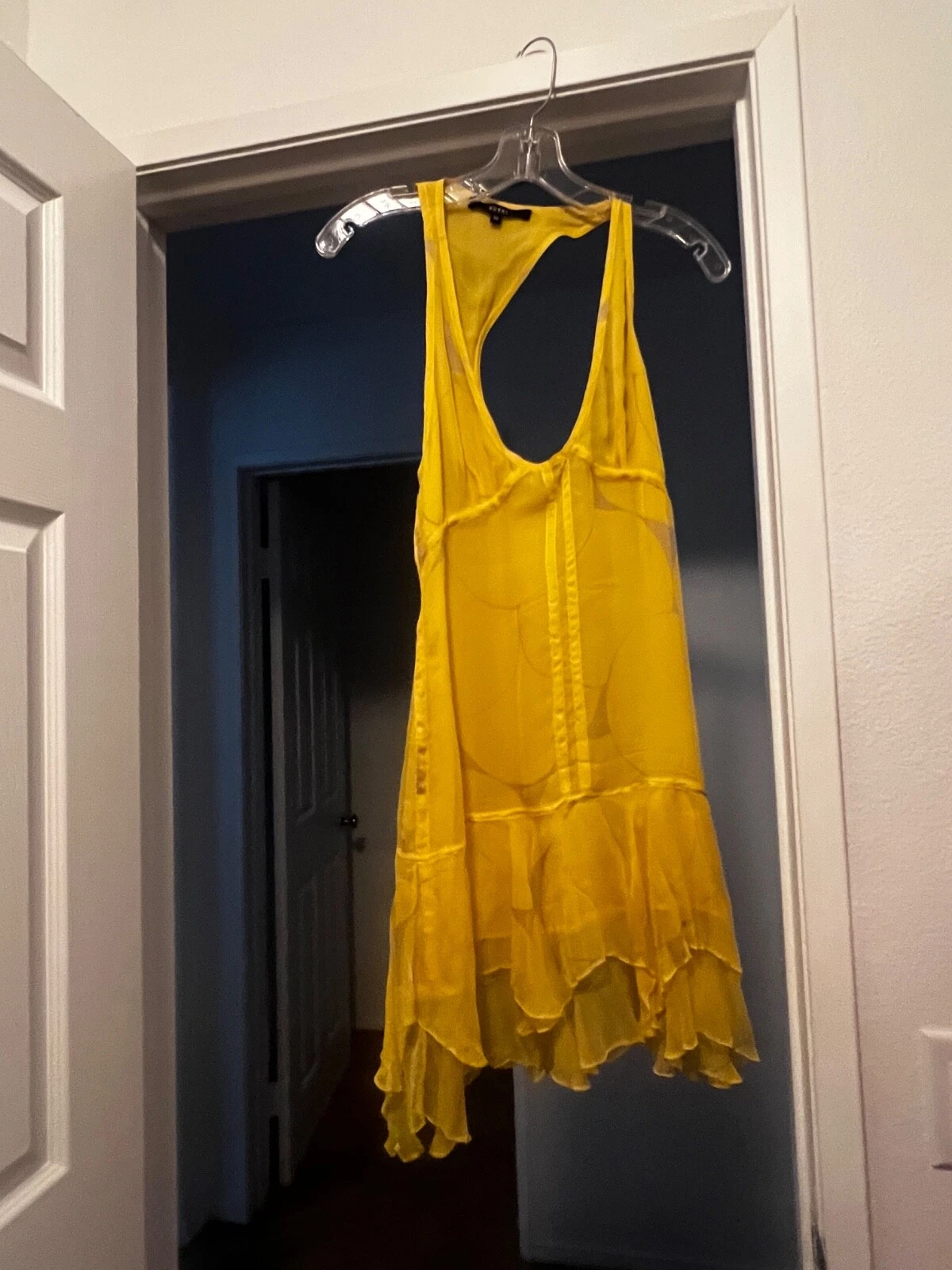 Lusso Gucci mini abito giallo vestito Gucci taglia 40 mini abito taglio rasoio schiena