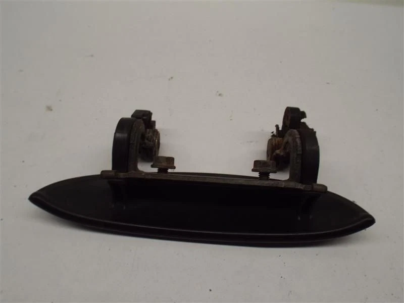 Passenger Right Door Handle Exterior Front Fits 98-01 METRO 193280 - Image 3 of 3