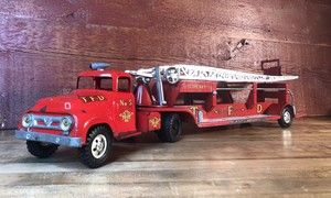 Vintage Tonka AERIAL LADDER Fire Truck 