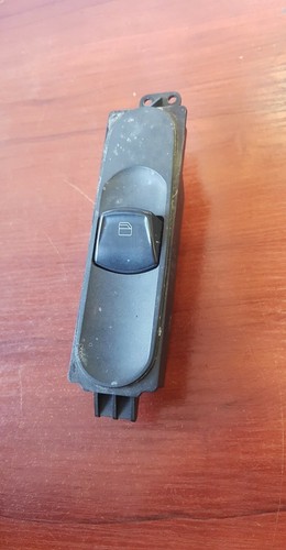 Mercedes-Benz Vito Viano W639 O/S Fensterheberschalter A6395450913
