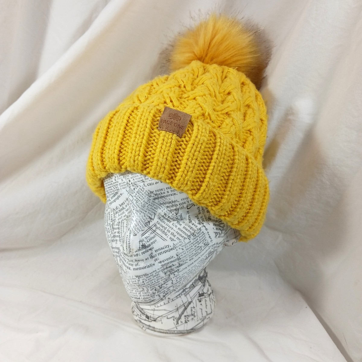 Women’s Yellow Winter Ribbed Beanie Hat Chunky Cable Knit Pompom Warm Thick Cable Knit Beanie with Faux Fur Pom Pom Fleece Lined  main image 2