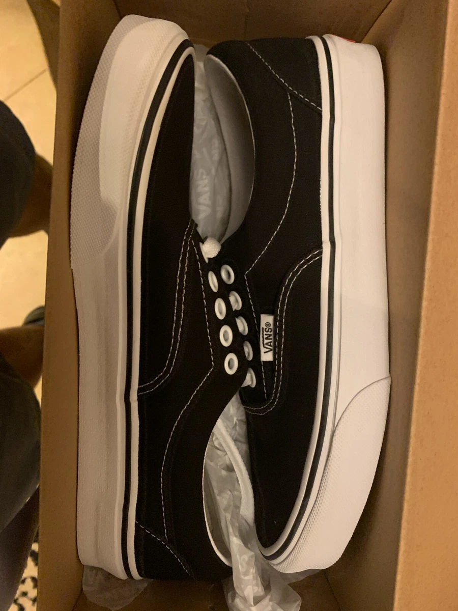 VANS Era Black Sneakers Men s Size 7.5 Skate Shoes VN000EWZBLK