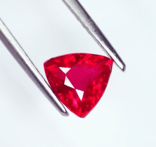 Rubis Naturel Non Traité 0,30 Ct - Coupe Poire - Rouge Sang De Pigeon - Neuf Sans Emballage