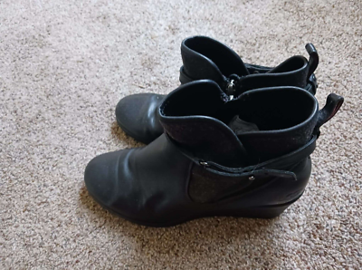 UGG Women's Classic S/N 1005286 Leather Black Boots Sz 8 | eBay