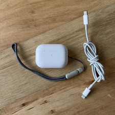 Genuine Apple AirPods Pro 2nd Gen Lightning MagSafe Case Only A2700   Tested