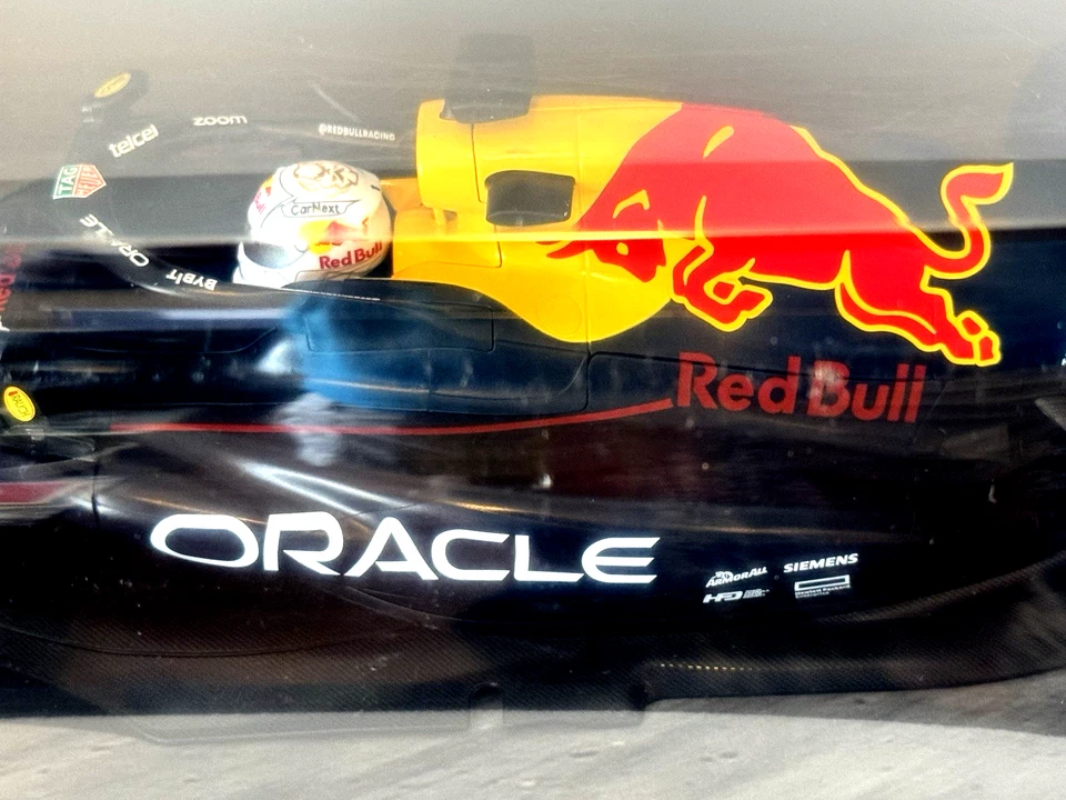 NIB: Rastar 1:12 R/C - Oracle Red Bull RB18 Formula 1 Racing Car Model - Image 3 of 4